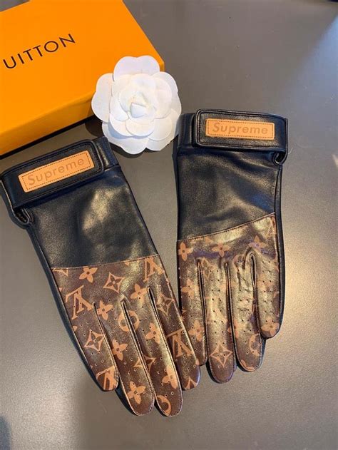 louis vuitton garden gloves|louis vuitton winter gloves.